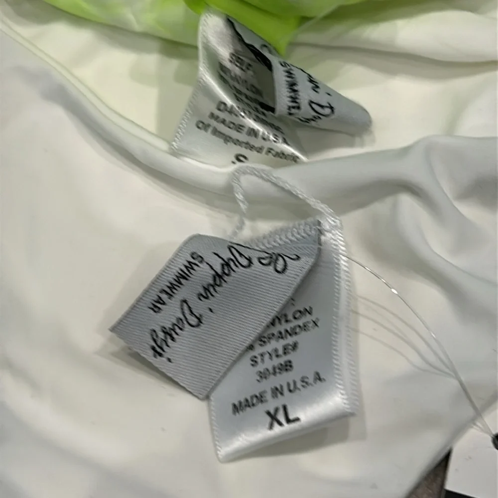 Dippin' Daisy's two piece bikini bundle size S XL